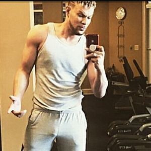 Meet your Posher, Tavarus